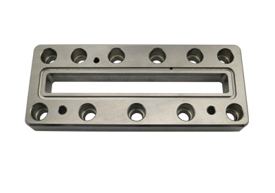 Slip valve seat